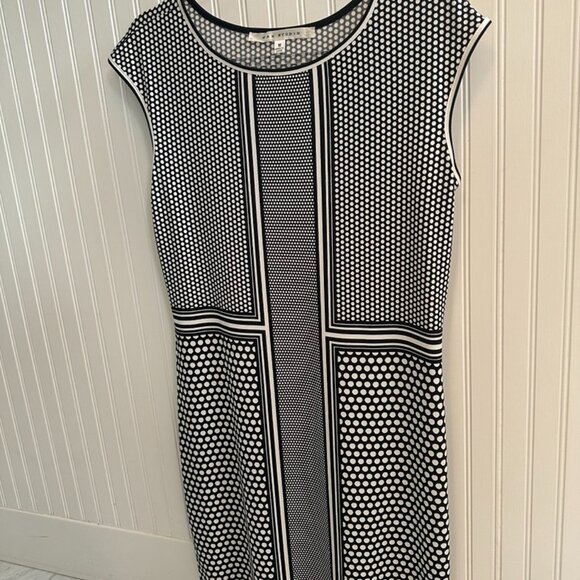Max Studio Sleeveless Dress Medium, Gently Used - Picture 1 of 3